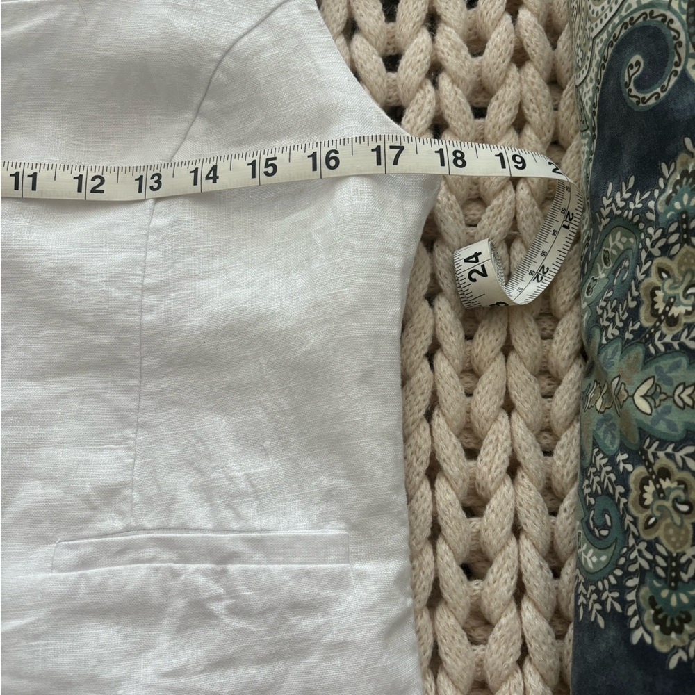 Abercrombie & Fitch White Linen Button Vest - Picture 5 of 5